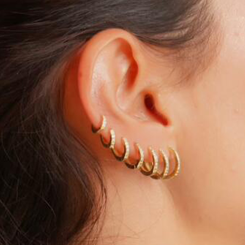 Rainbow CZ Huggies Hoop Earrin - Helix Cartilage Ring ulasan dan harga